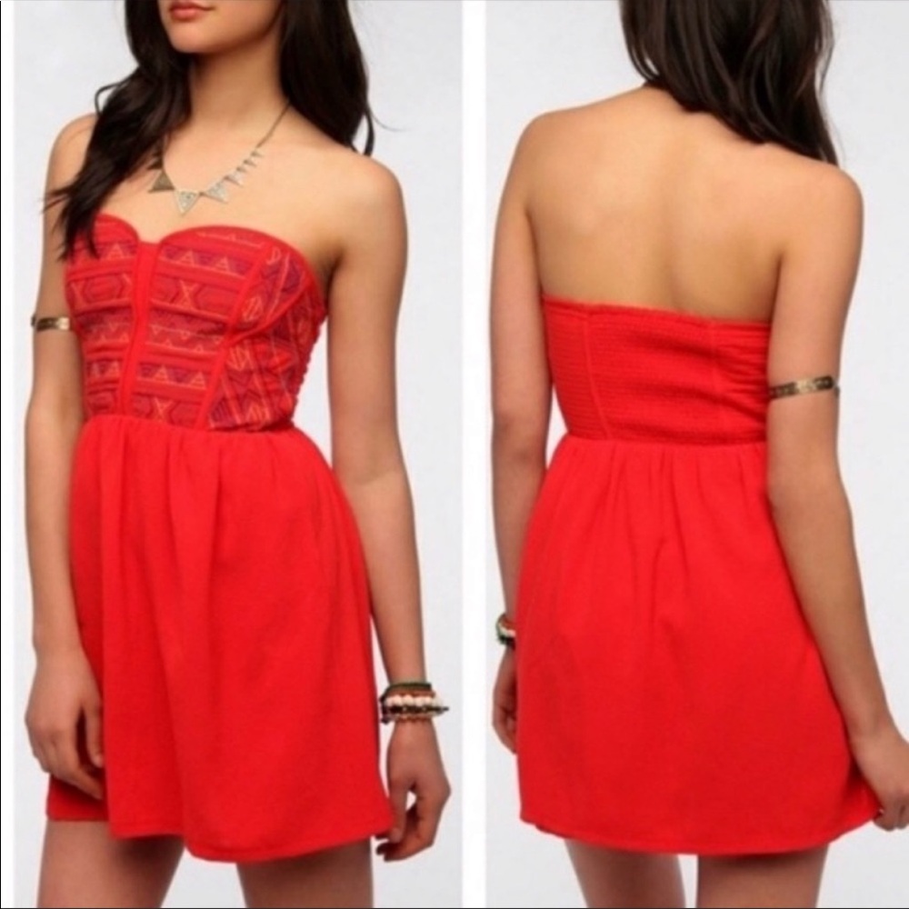 Urban Outfitters Staring At Stars Strapless Dress